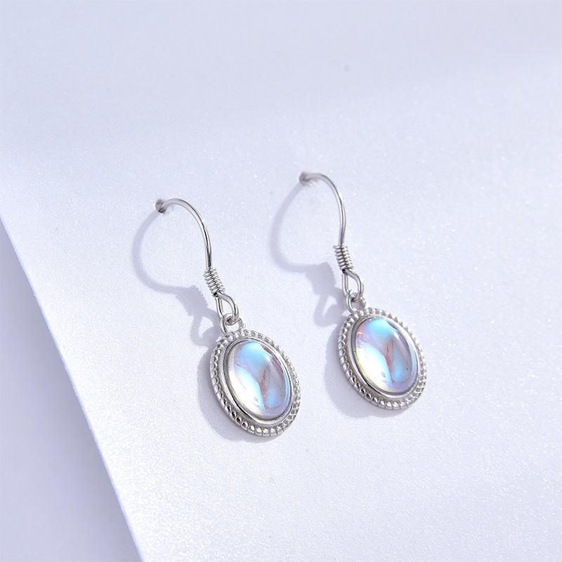 Transfronterizo Amazon nuevos pendientes de piedra lunar ovalados de plata de ley 925 pendientes de diseño de nicho femenino pendientes simples