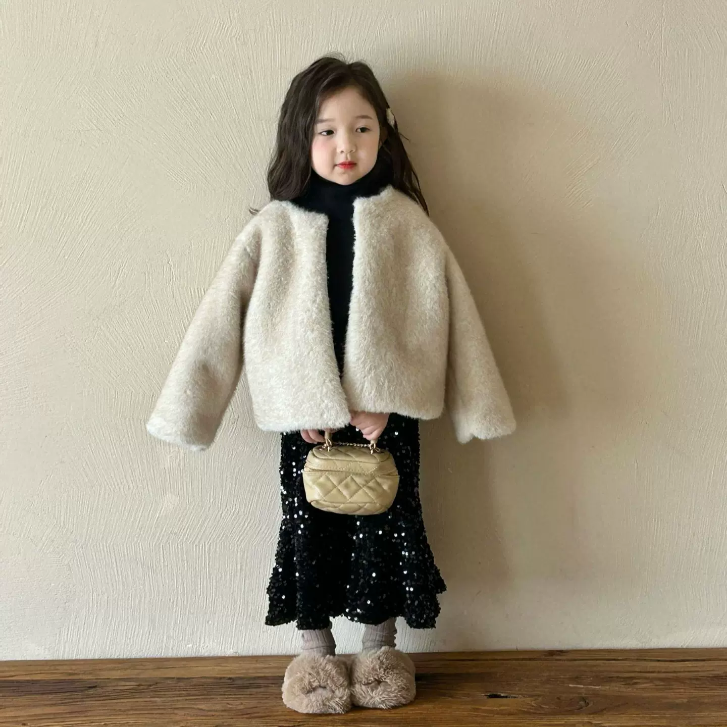2024冬季新款童装 韩版童装 女童名媛风仿皮草大衣 夹棉毛毛衣