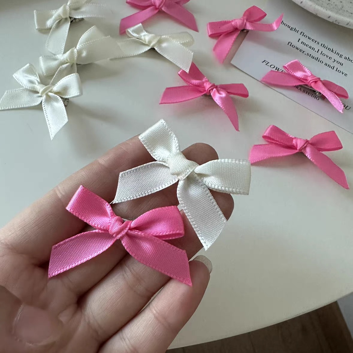 8g Weight Hair Clip Hair Accessories Type 1 Piece Quantity Holiday, Daily Occasion Bow Knot Pattern Women's Gender Sweet, Simple Style Style Women's Sweet Simple Style Bow Knot Cloth Hair Clip 2