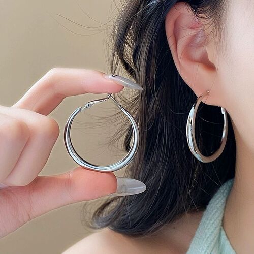 Minimalist High-End Round Hoop Earrings for Women, Super Versatile, Quality Polished Metal Hoop Earrings, Unique Design Earrings