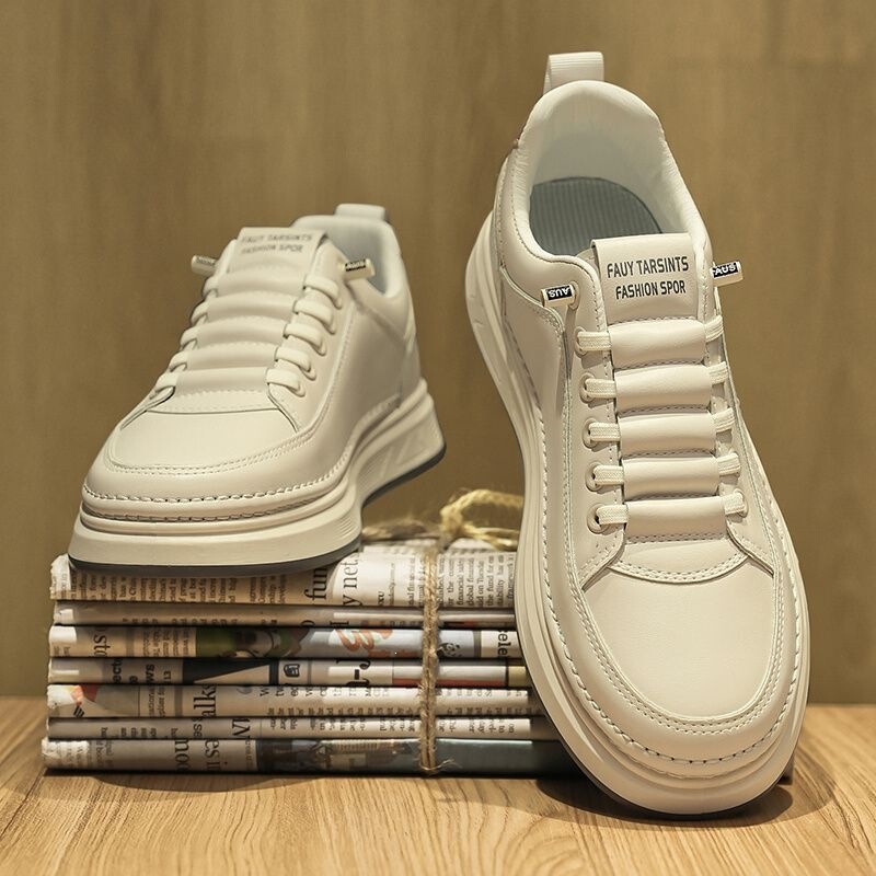 Autumn Slip-On Sneakers, New Height-Increasing Men's Shoes, Versatile White Shoes with a High-End Feel, Trendy Lightweight Popular Casual Shoes Autumn Slip-On Sneakers, New Height-Increasing Men's Shoes, Versatile White Shoes with a High-End Feel, Trendy Lightweight Popular Casual Shoes