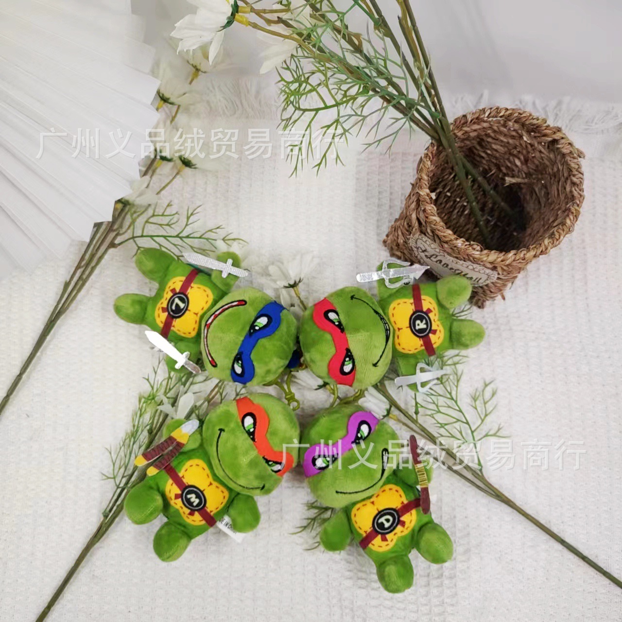 Cross-border Ninja Turtles night market shaking sound Net red doll new 4 inch grab machine doll toy company gift wholesale