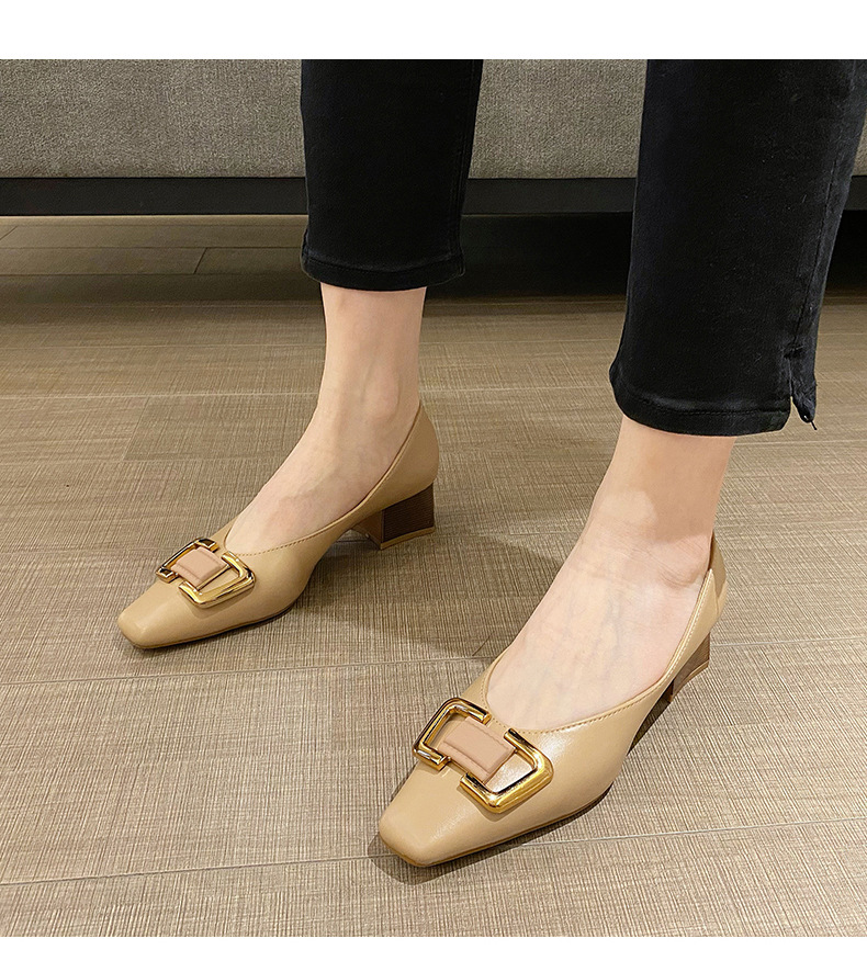 Classic Cowhide Women's Loafers With Mid-heel And Square Toe Design_voghion.com