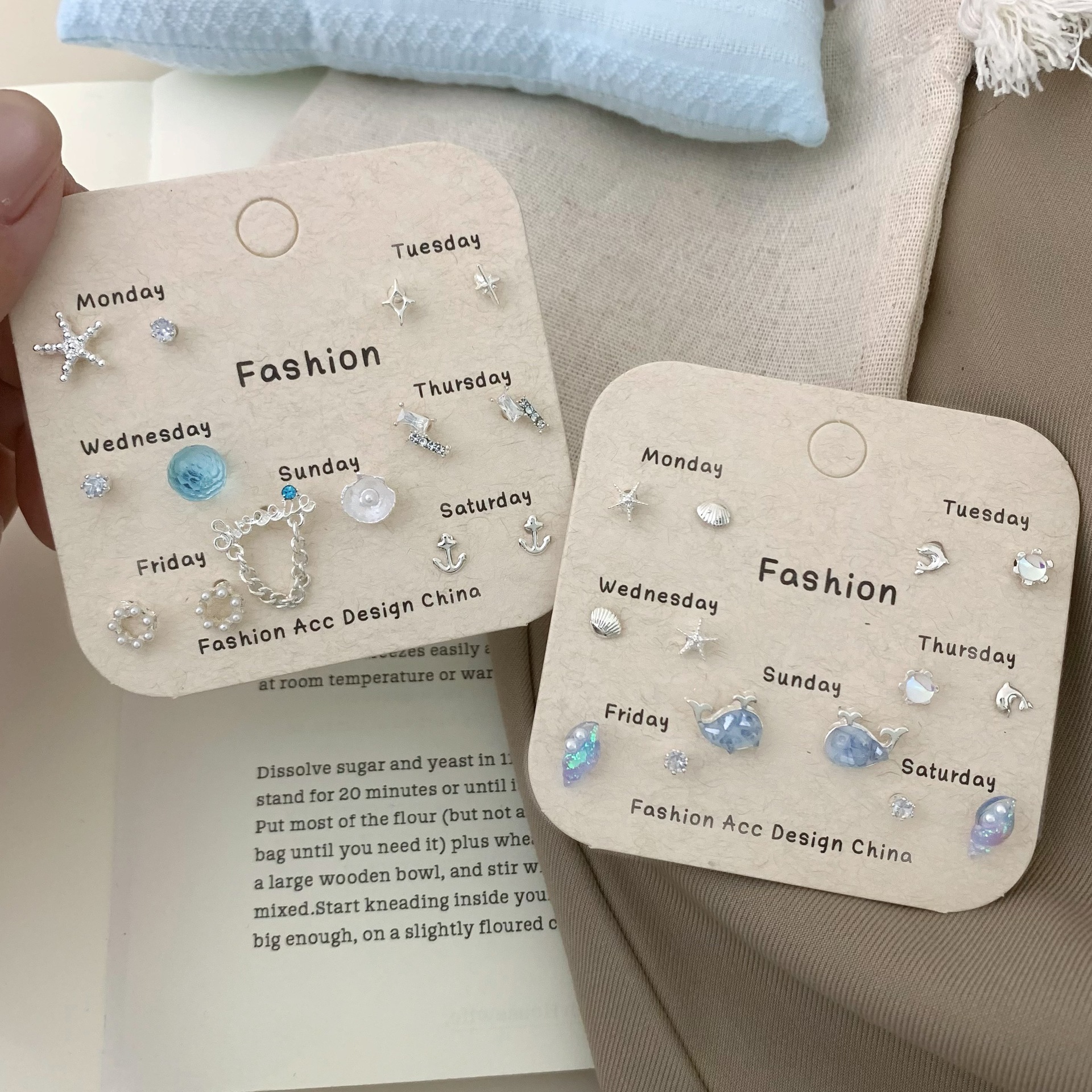 Fashionable marine blue fresh earrings
