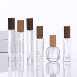现货供应透明玻璃香水瓶按压喷雾瓶多种款式香水小样分装瓶
