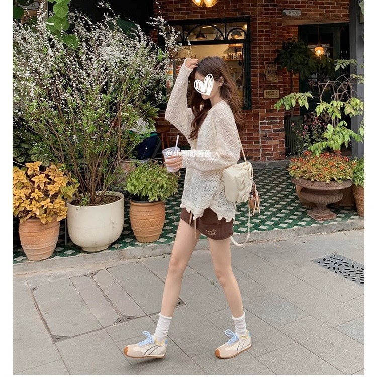 [Chao Bunan] super caliente dulce pequeño lindo ~ pequeña cabeza inclinada dentro de la altura de los zapatos deportivos casuales de entrenamiento de la mujer zapatos Gump