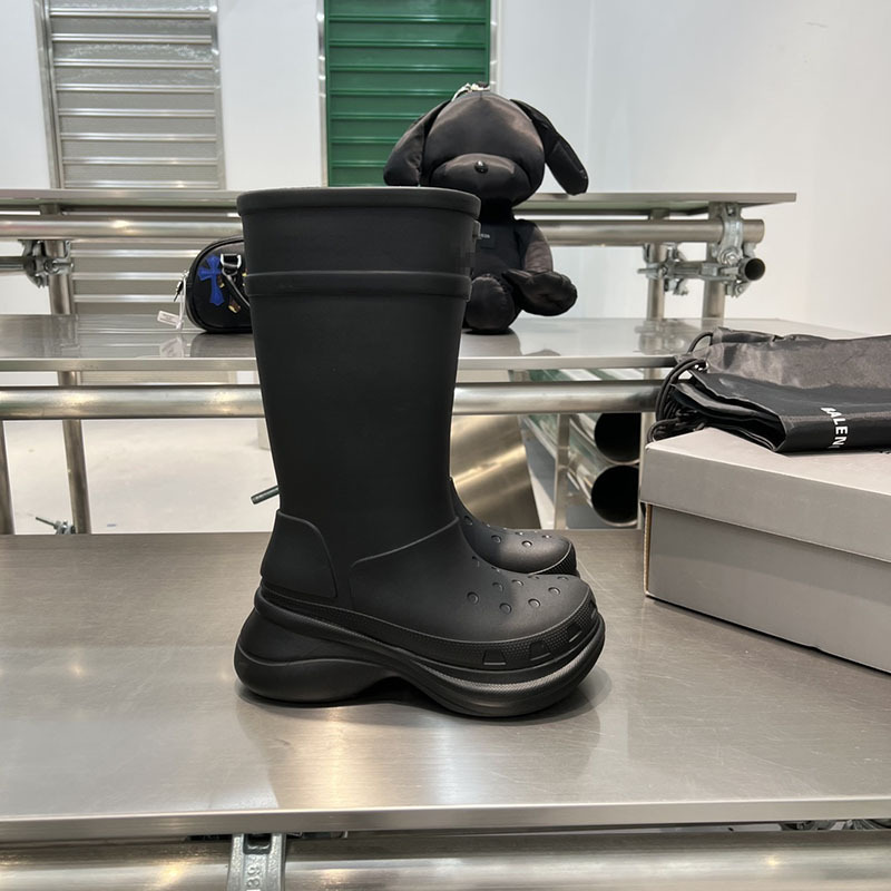 2022 Fall/Winter B Paris Dark Horse Single Product Joint Cave Shoes Swing Bottom Non-slip Thick Bottom High Shoe Show Rain Boots 2022 Fall/Winter B Paris Dark Horse Single Product Joint Cave Shoes Swing Bottom Non-slip Thick Bottom High Shoe Show Rain Boots