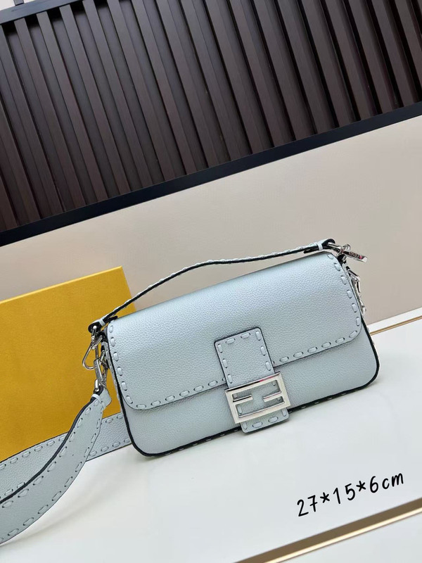 F ファミリーバッグ 本革 ニッチ レトロ バゲットバッグ レディース ショルダー クロスボディバッグ 高級フレンチ脇バッグ|undefined