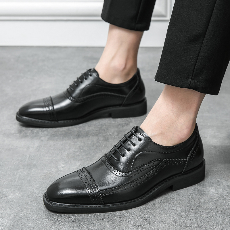 Primavera transfronteriza zapatos de cuero de correa de negocios de tamaño grande zapatos de hombre moda de color sólido zapatos de Oxford, zapatos de boda de talla de flores