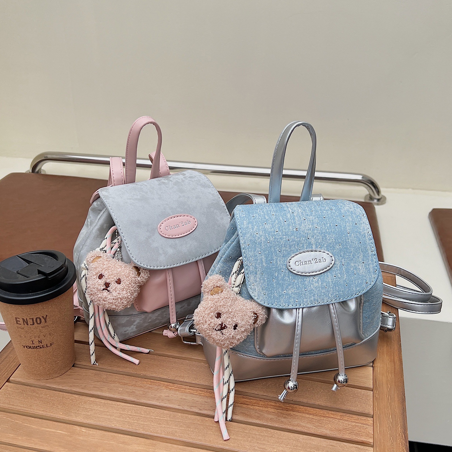 双肩包女2025新款时尚高级感小众百搭手提韩版水桶包轻便旅行背包