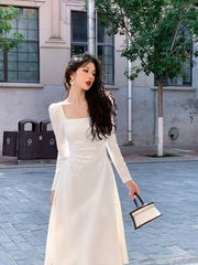 早秋の新商品2024感の独特な美しい白色のフランスの婦人服の方襟のワンピース