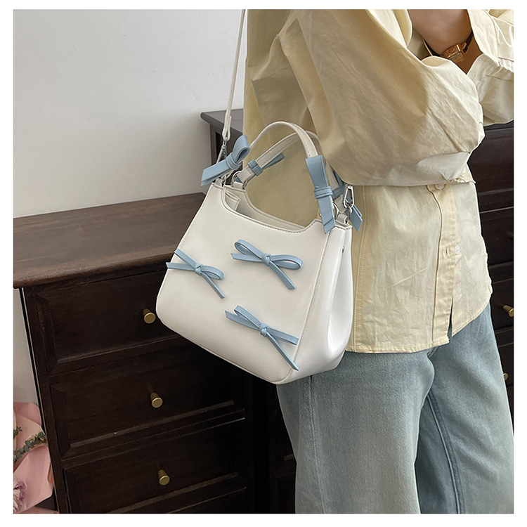 Advanced Sweet Girl's 2024 New Square Bag, Small and Versatile Handbag, Cute One Shoulder Crossbody Bag_voghion.com