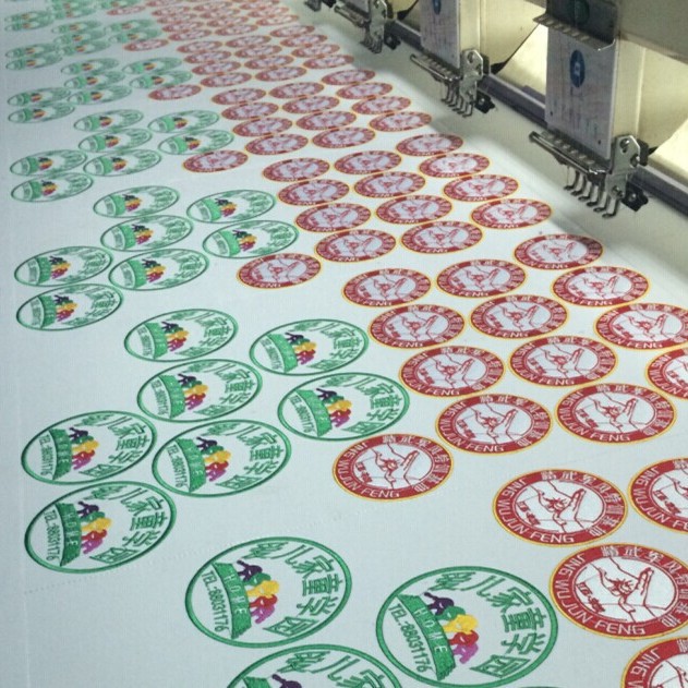 Pegamento de bordado por computadora, planchado, pegatinas de parche de dibujos animados de animales cosidos, pegatinas de tela de encaje personalizadas