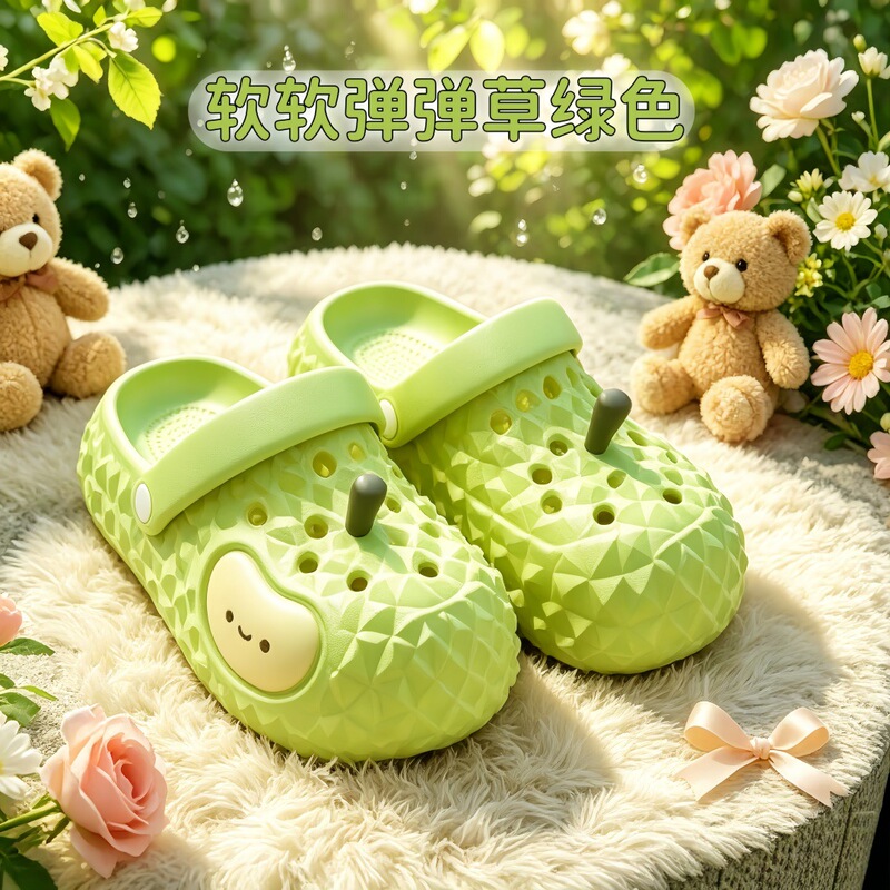 Cute Durian-Shaped Closed-Toe Slippers for Women, New Summer Style, Non-Slip for Home and Outdoor Wear, Durable Thick-Soled Clogs with a Soft Stepping Feel