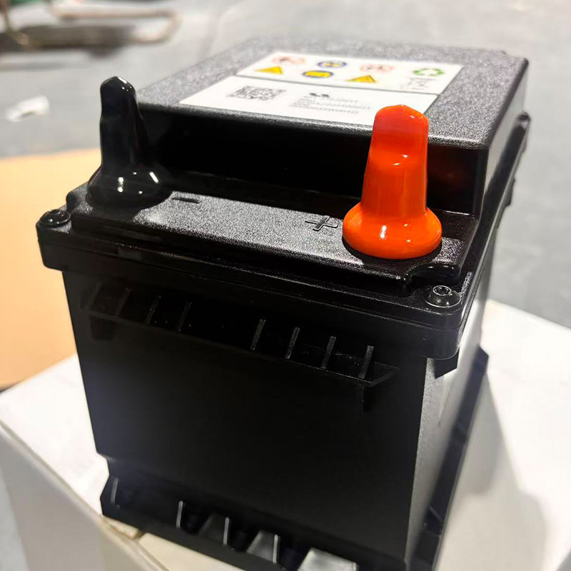 Suitable for Ideal L7L8L9 Small Battery New Energy Vehicle Starting Battery L6 Special Battery X01-37030011
