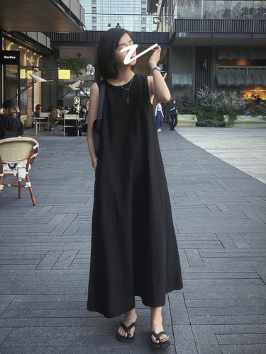 French Audrey Hepburn-style elegant long dress for women, summer unique and distinctive black backless sleeveless bustier dress
