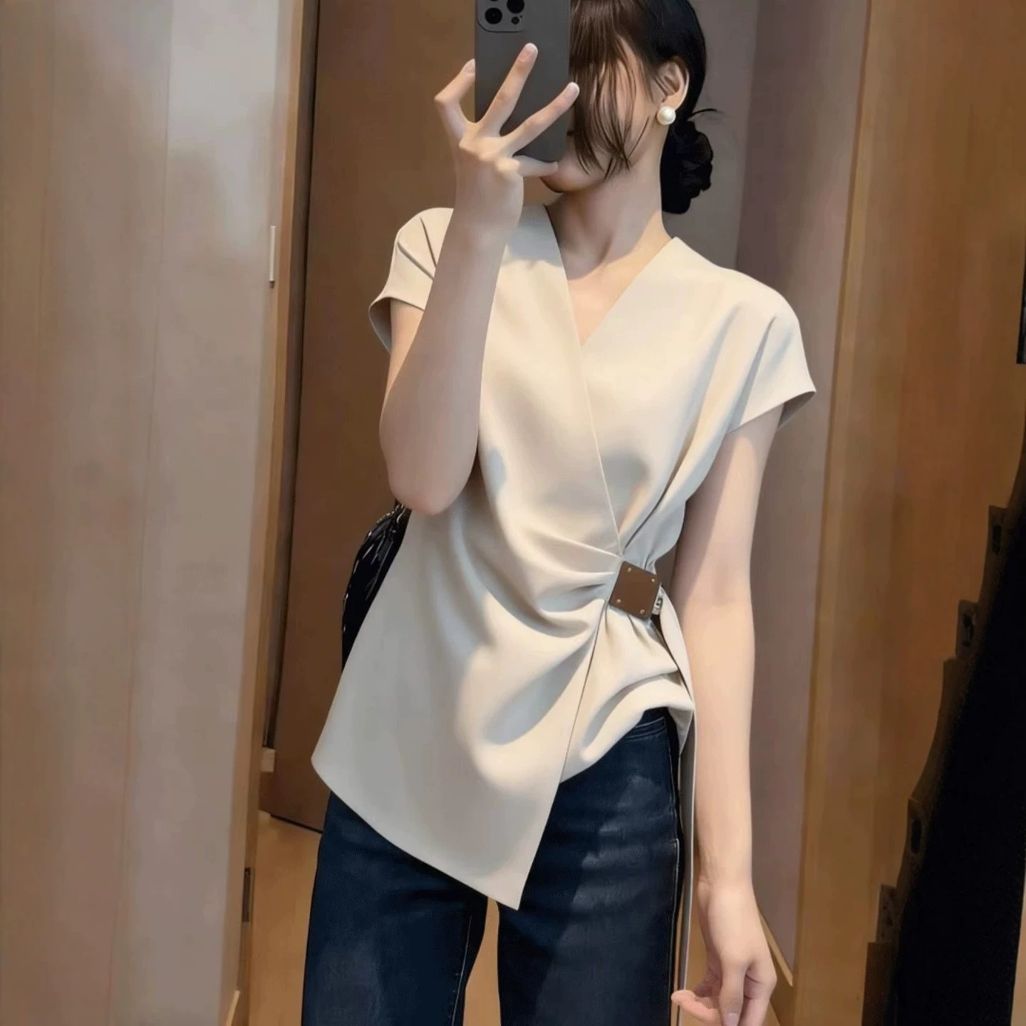Áo thun ngắn tay cổ chữ V phong cách Pháp, thiết kế thắt eo tôn dáng — màu mơ chi tiết 1