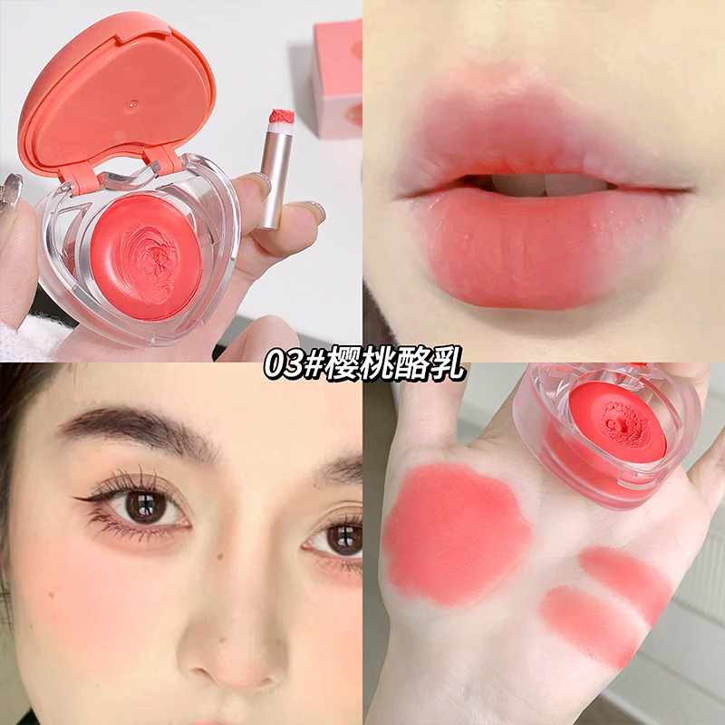 Gogo Bear Love Lip and Cheek Cream, un lápiz labial transparente, un lápiz labial transparente, un lápiz labial blanco y suave.