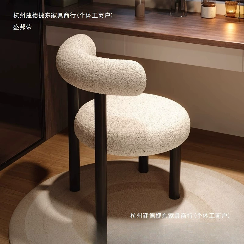 Спальня туалетный столик стул гардеробная косметический стул маникюрный стул косметический стул легкий экстравагантный стул стул клиент металлический