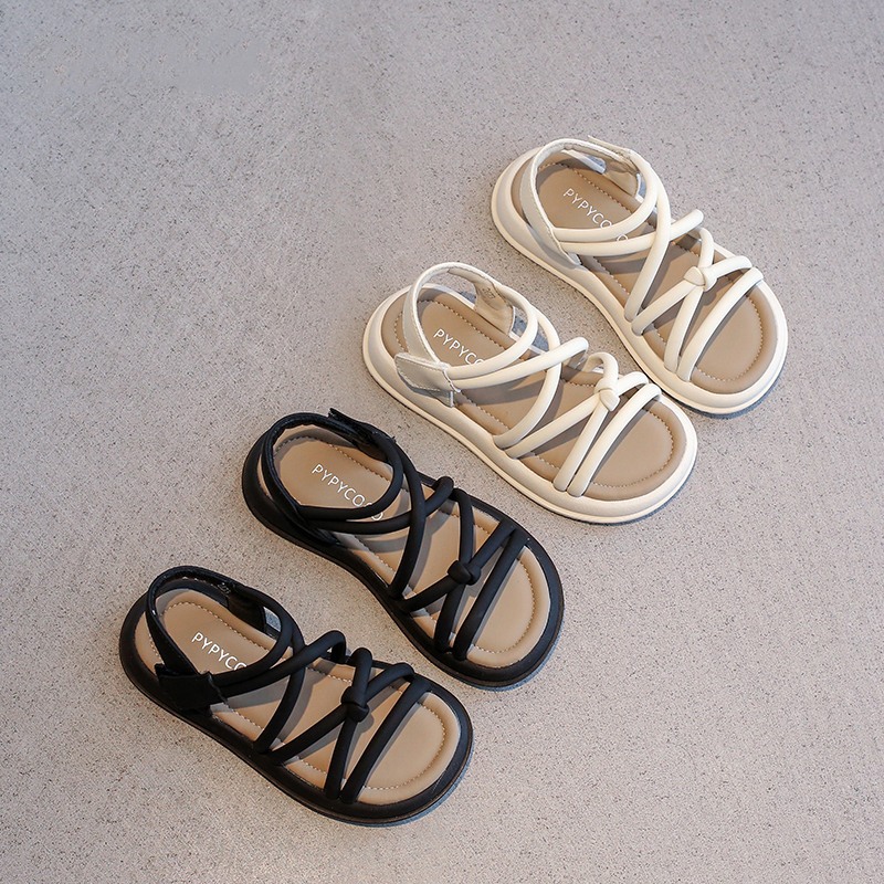 Fashionable children's summer sandals