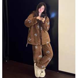 300斤大码美拉德蝴蝶结印花珊瑚绒睡衣女冬季毛绒保暖家居服套装