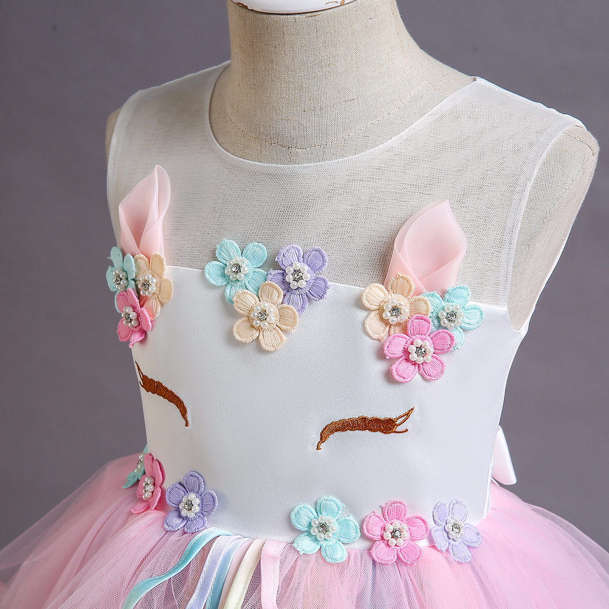 Vestidos para niñas europeas y americanas, vestidos de princesa para niñas, vestidos de tul esponjosos, vestidos de niña de las flores con diseño de unicornio para primer cumpleaños, vestidos infantiles transfronterizos para festivales.
