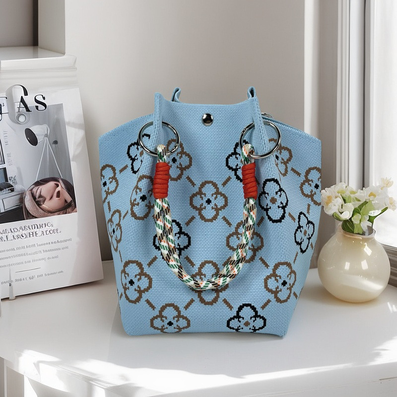 Nicho de diseño blanco y negro jersey jersey bolso de mano casual versátil gran capacidad bolso de mochila fábrica directa