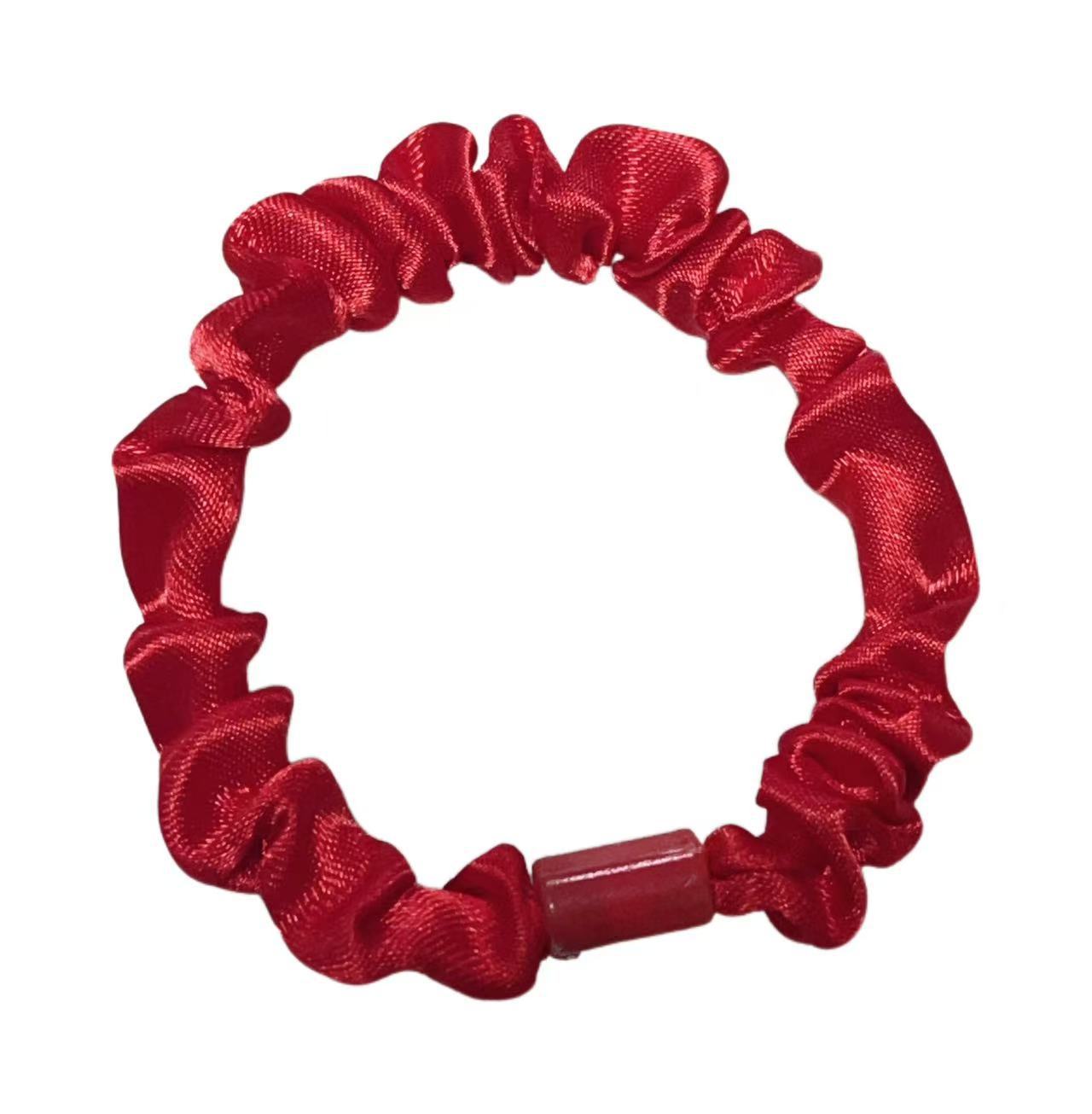새틴 레드