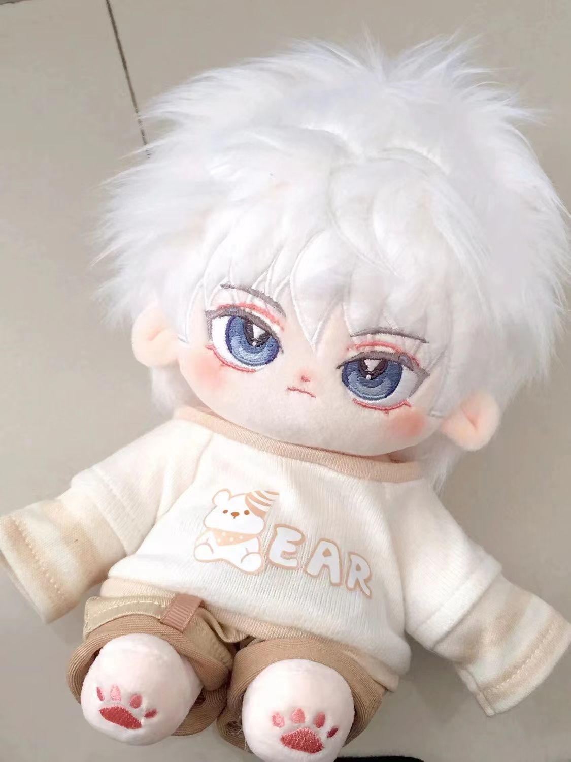 A tiempo completo cazador Qiqi 20cm muñeca de algodón Xiaoqi muñeca Linda anime periférico mayor regalo para cumpleaños