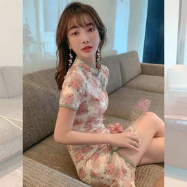 辣妹风改良版旗袍连衣裙女秋季修身显瘦碎花别致新中式包臀裙子