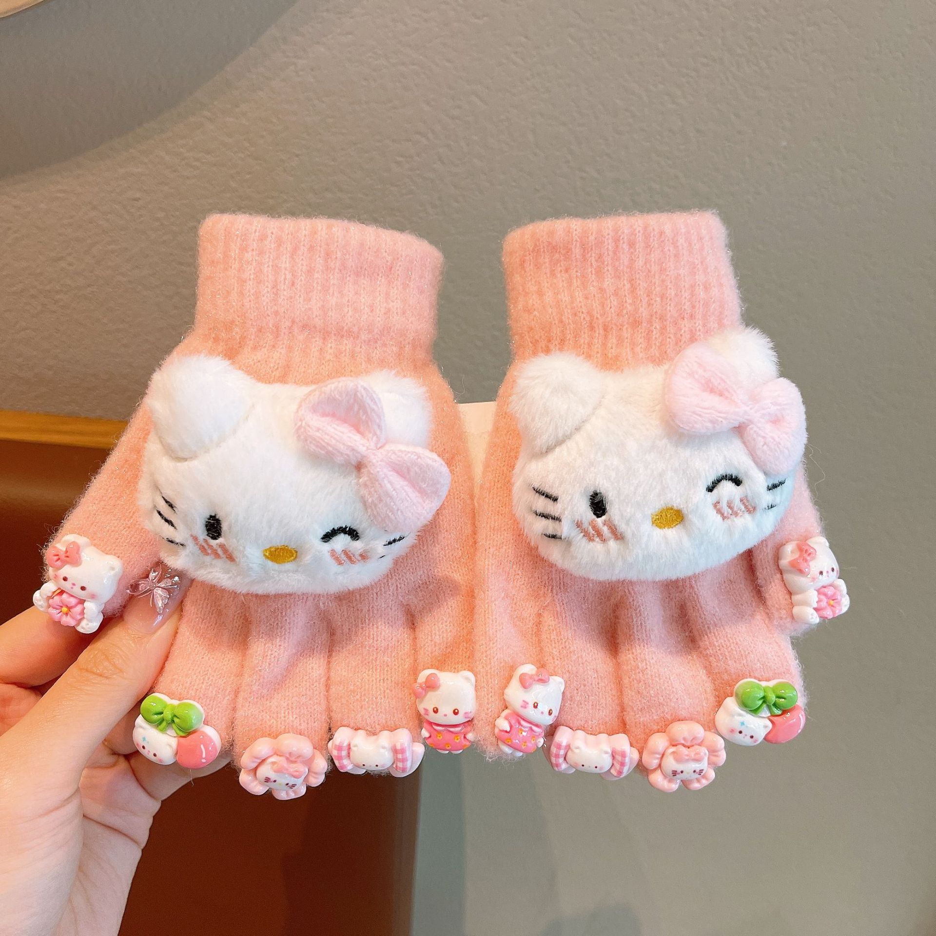 Hello kitty, 3-10 years