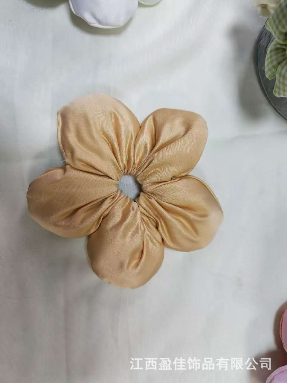 황금색