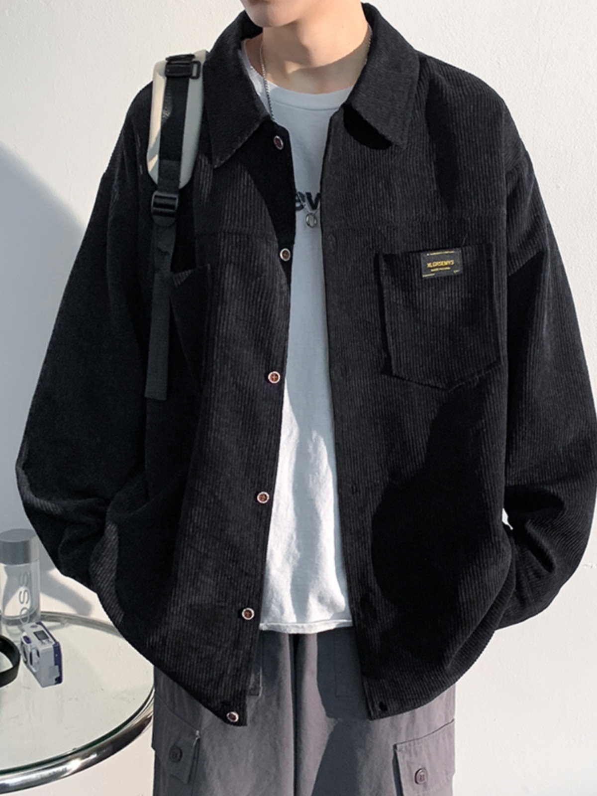 Camisa de manga larga de pana para hombres, primavera y otoño, marca de moda para hombres, ropa de trabajo retro japonesa suelta, chaqueta de camisa pesada