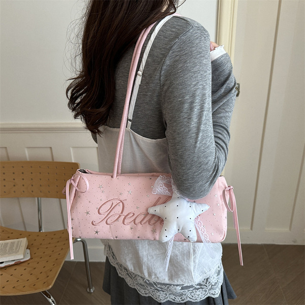 Small design summer trend one-shoulder bag