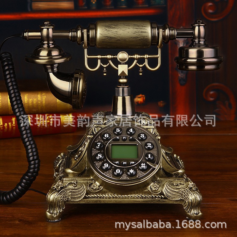 Middle Eastern Iranian resin imitation wood telephone, European antique style telephone, classic and creative fixed landline phone.
