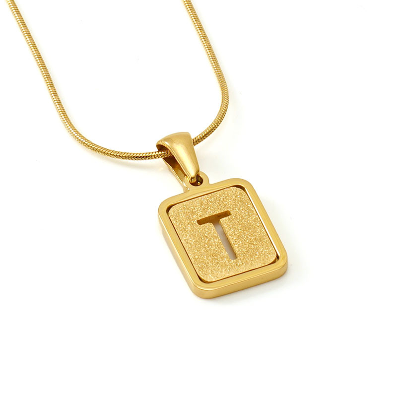 Nicho de moda europea y americana Cadena de hueso de serpiente 18K carta collar femenino transfronterizo de acero de titanio Arena-presionado carta colgante joyería al por mayor