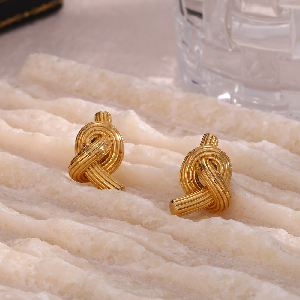 Simple Style Geometric Plating Stainless Steel Gold Plated Ear Studs display picture 3