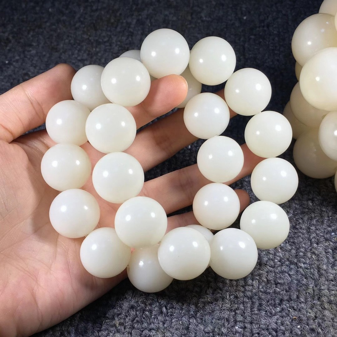 20 흰색 옥 라운드 구슬 팔찌