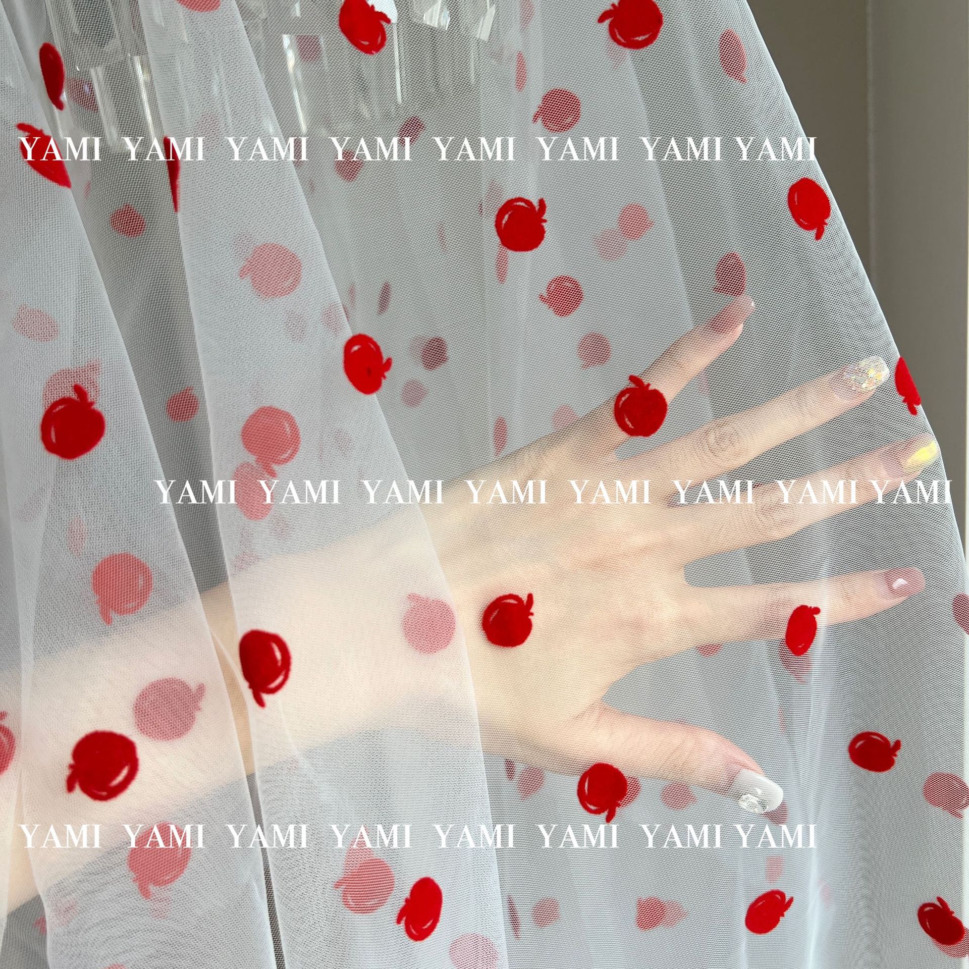 厂家批发网纱植绒红色苹果无弹网眼布锦纶花边童装洛丽塔内衣面料