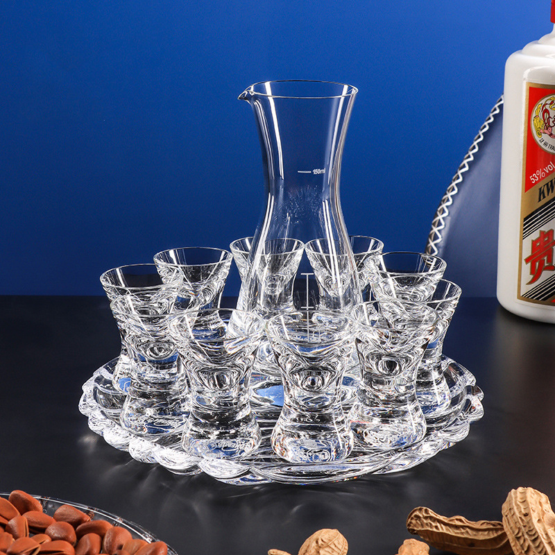 Taza de vino de cristal importada de la República Checa, conjunto de utensilios de vino domésticos de alta gama, una taza, dispensador de vino chino