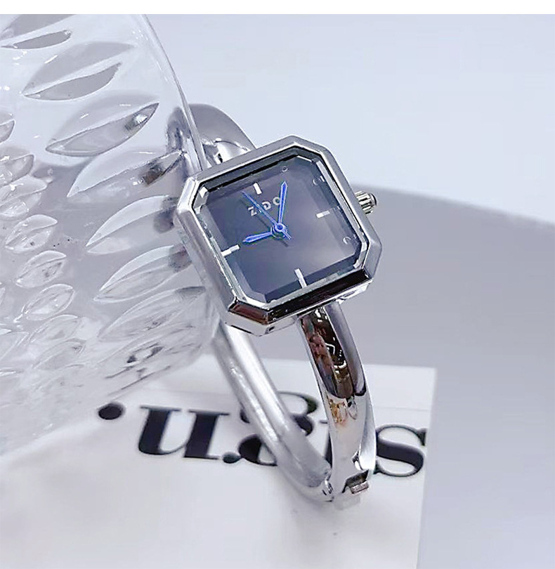 Women's Exquisite Small Square Quartz Watch Elegant Versatile_voghion.com
