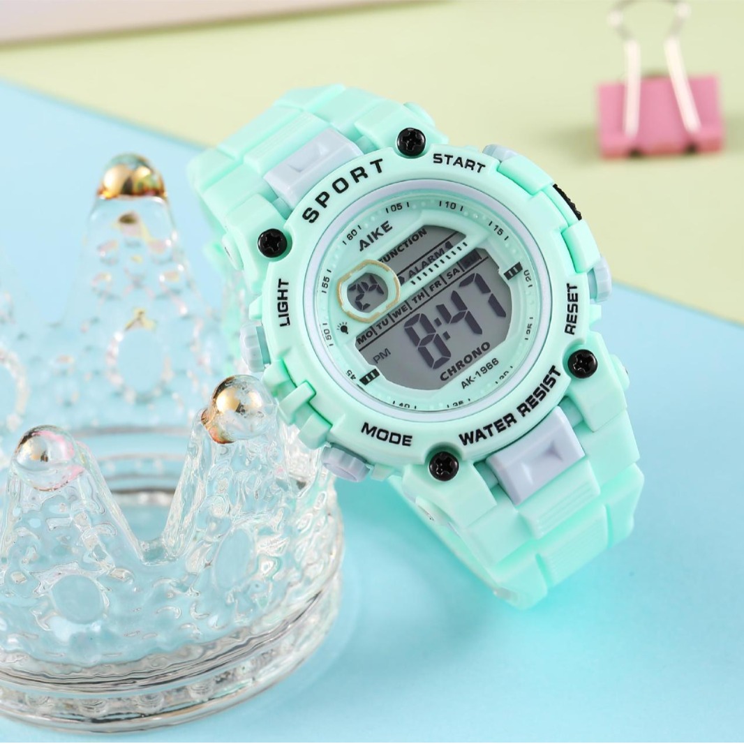 Coreano de alto valor de la cara pareja de estudiantes de secundaria y secundaria amigos reloj electrónico despertador impermeable nocturna al aire libre reloj deportivo al por mayor