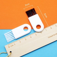Manufacturer supplies plastic cleaning small brushes, hair clipper brushes, electronic accessories, dust removal brushes, razor brushes