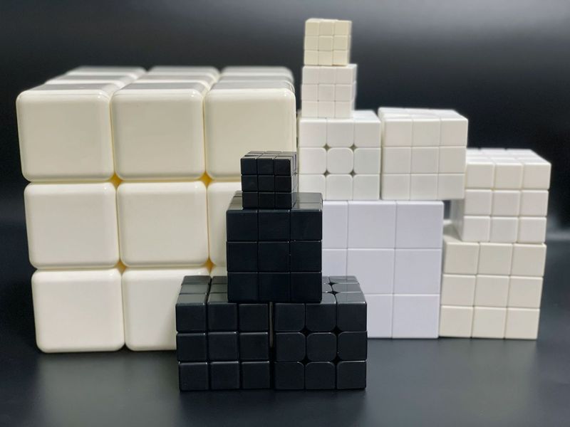 メーカー直販ロゴuv広告素体r大角キーホルダー白胚バネねじミニ三階ルービックキューブ|undefined