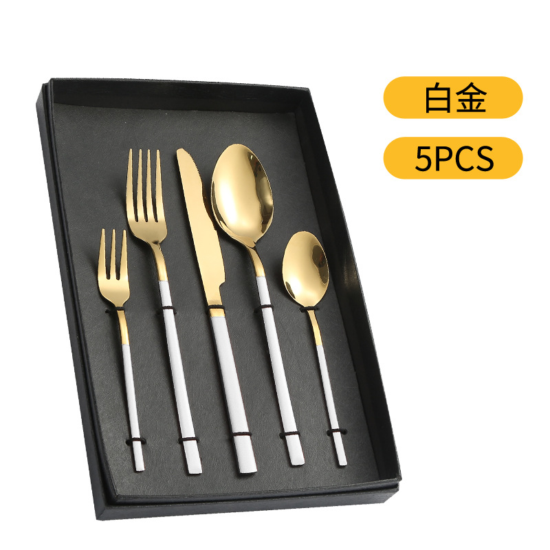 Amazon suministro de vajilla de acero inoxidable 4/5 piezas traje Caballero cuatro piezas principales transfronterizas caja de regalo cuchillo, tenedor y cuchara traje