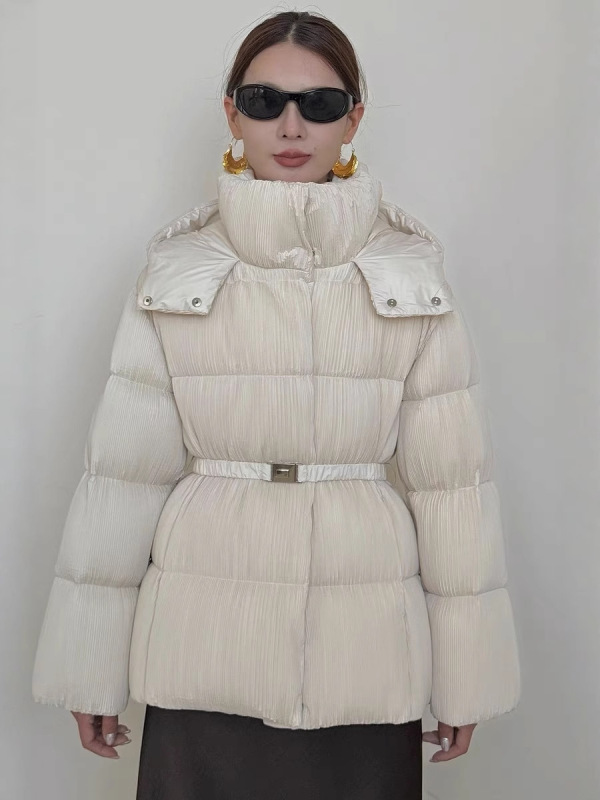高品质羽绒服女短款收腰褶皱加厚修身显瘦90白鸭绒时尚大牌新款冬|undefined