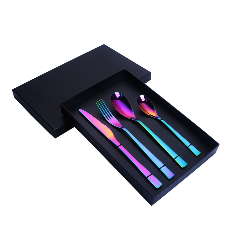 Transfronterizo occidental comida Hotel 304 vajilla de acero inoxidable traje creativo y conveniente ins cuchillo de carne, tenedor y cuchara conjunto de cuatro piezas al por mayor