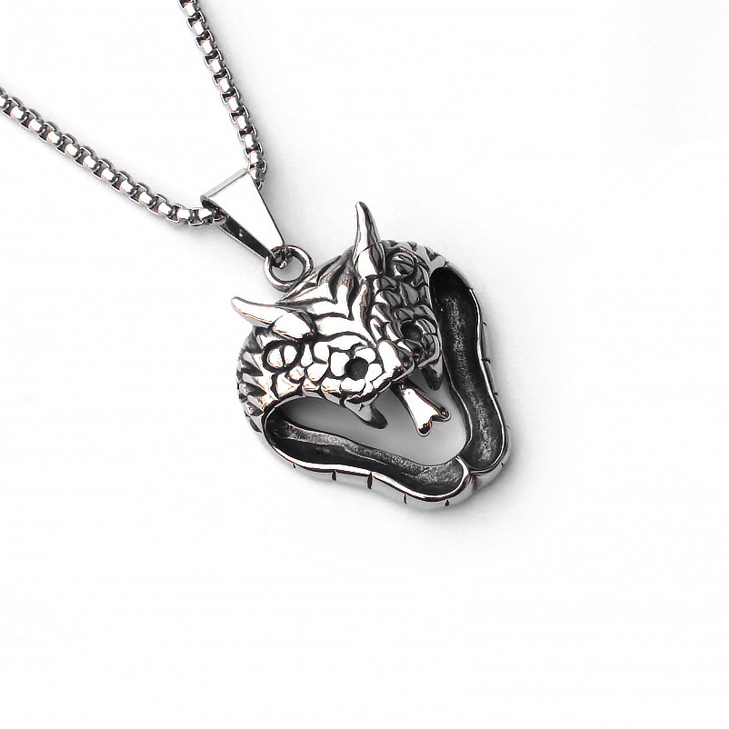 Collana con ciondolo in acciaio inossidabile personalizzato con testa di cobra da uomo alla moda, in titanio, alla moda, drago_voghion.com