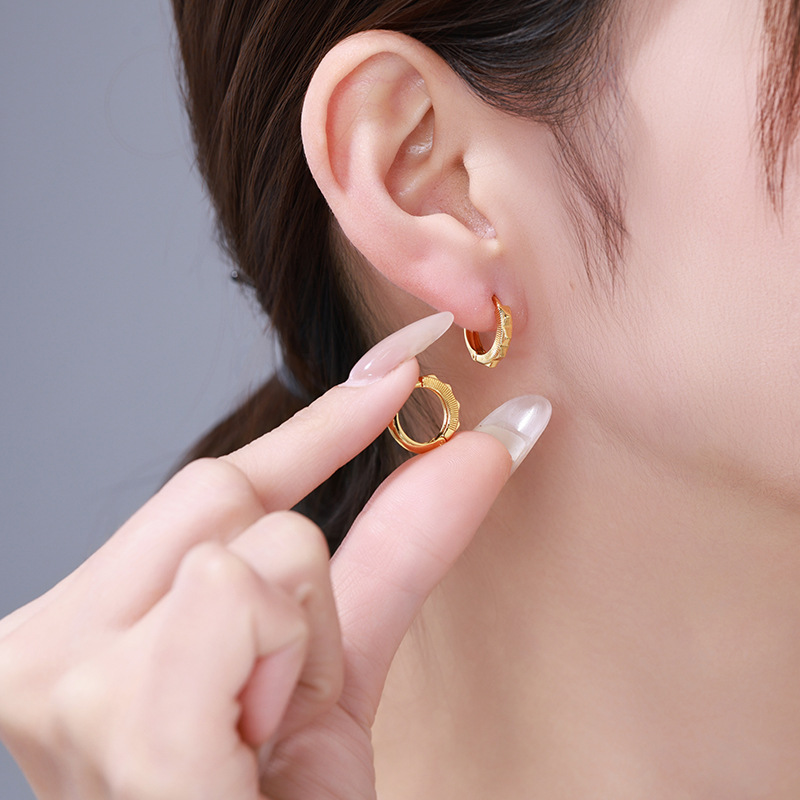 Xuping estilo simple personalidad geometría círculo auriculares temperamento clásico transfronterizo aretes de estilo europeo y americano auriculares al por mayor mujeres