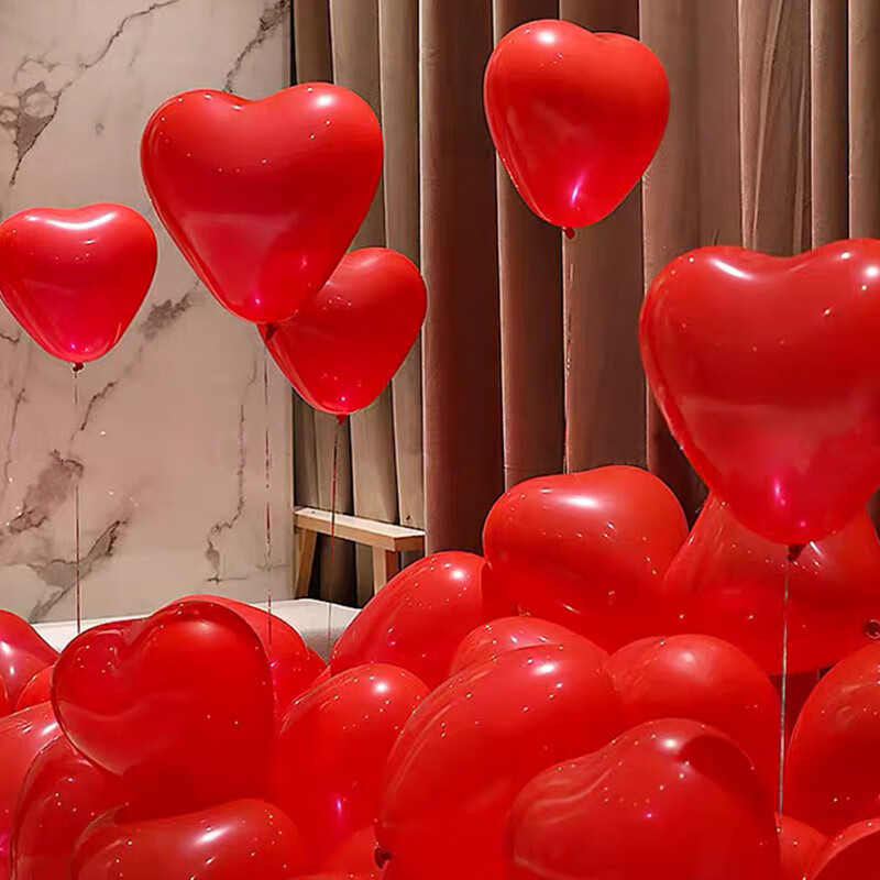 Día de la diosa forma corazón de globo día de nacimiento lleno de helio aire
